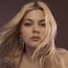 Entrevista a Louane, representante de Francia en Eurovisión 2025: "Estoy cumpliendo el sueño de mi madre"