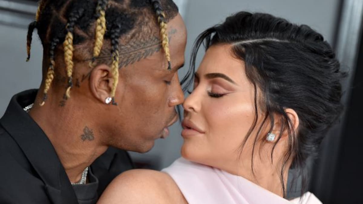 A Kylie Jenner y Travis Scott se les va la mano en el cumple de su hija
