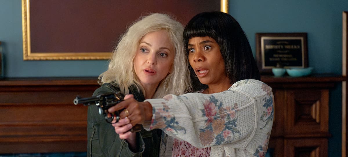 Anna Faris como Cindy y Regina Hall como Brenda en 'Scary Movie'. / Quantrell Colbert / Paramount Pictures