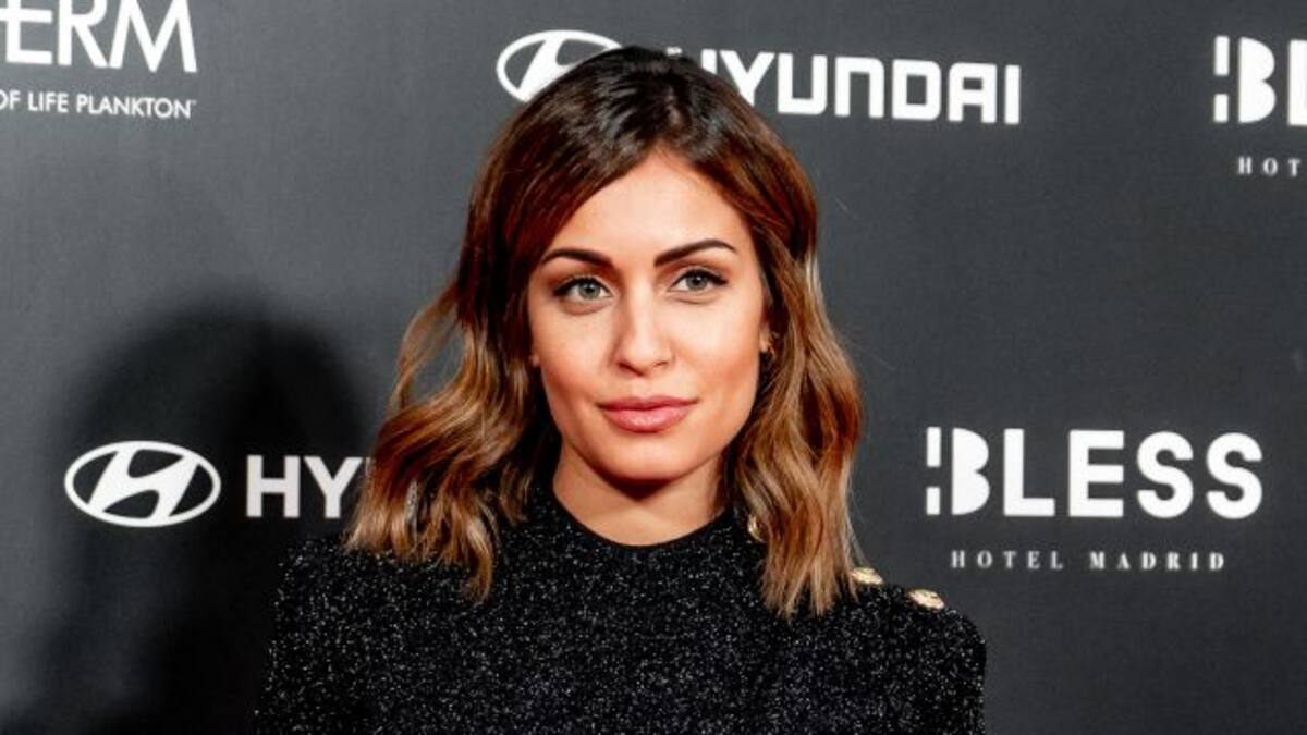 Hiba Abouk despide el año presumiendo de barriga