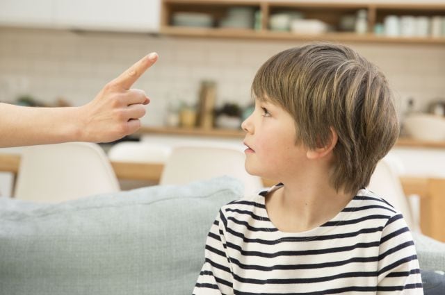 &#039;Esto ha pasado de castaño a oscuro&#039; es una de las frase más repetidas por las madres.