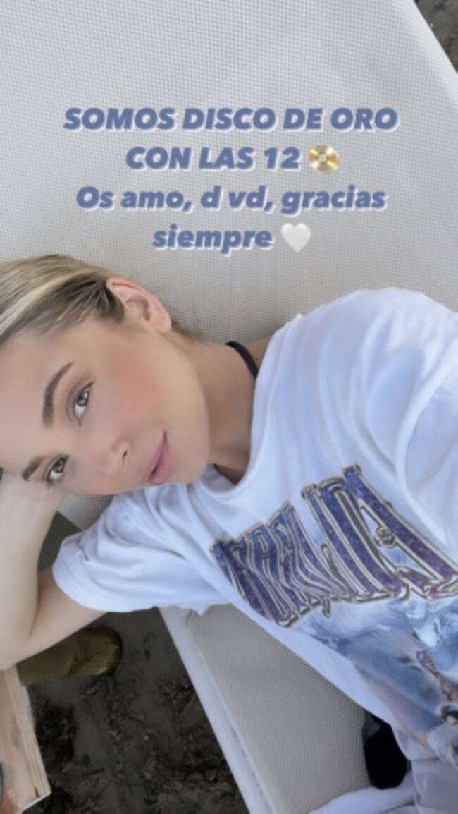 Ana Mena celebra su disco de oro para 'Las 12' en su Instagram Stories