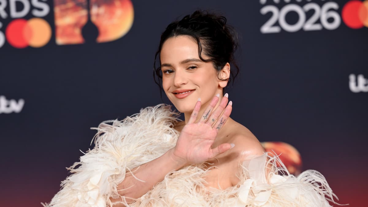 De cantar 'Wonderwall' con 16 años a mandar un mensaje a Liam Gallagher: la relación de Rosalía con Oasis