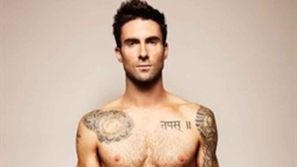 Adam Levine, de Maroon 5, posa desnudo
