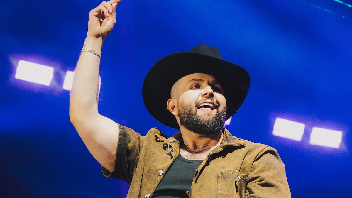 Carín León cumple un sueño junto a Alejandro Sanz, entre otros