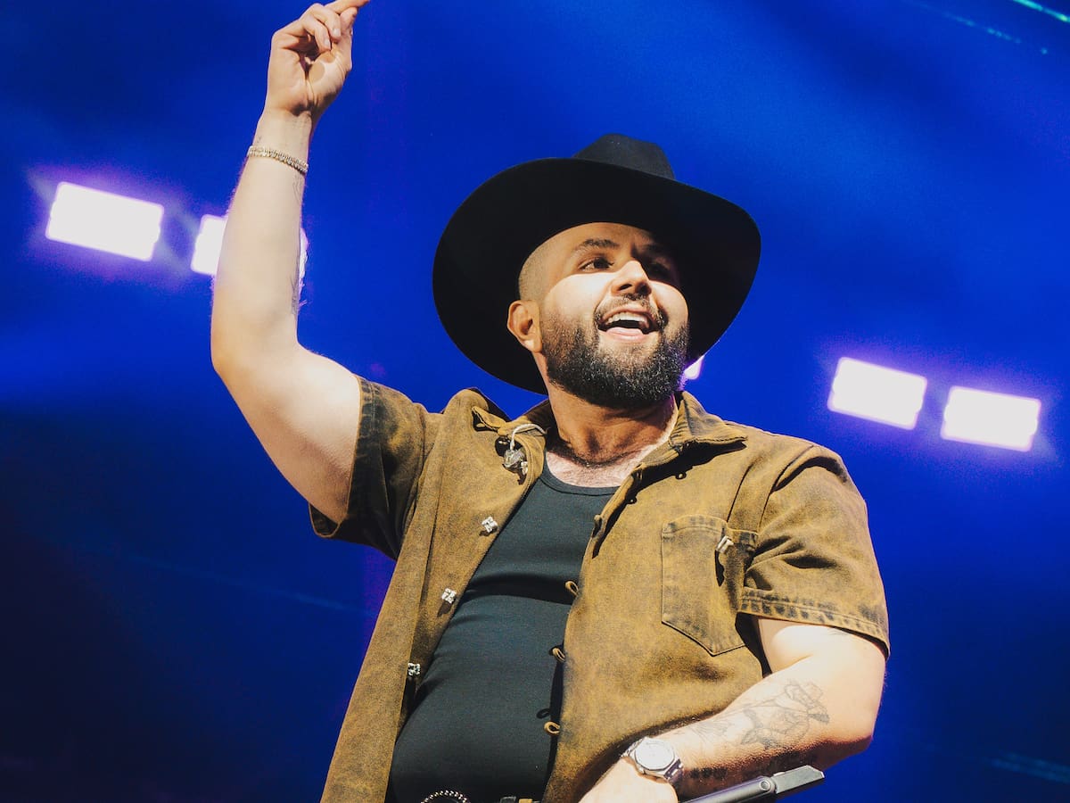 Carín León cumple un sueño junto a Alejandro Sanz, entre otros