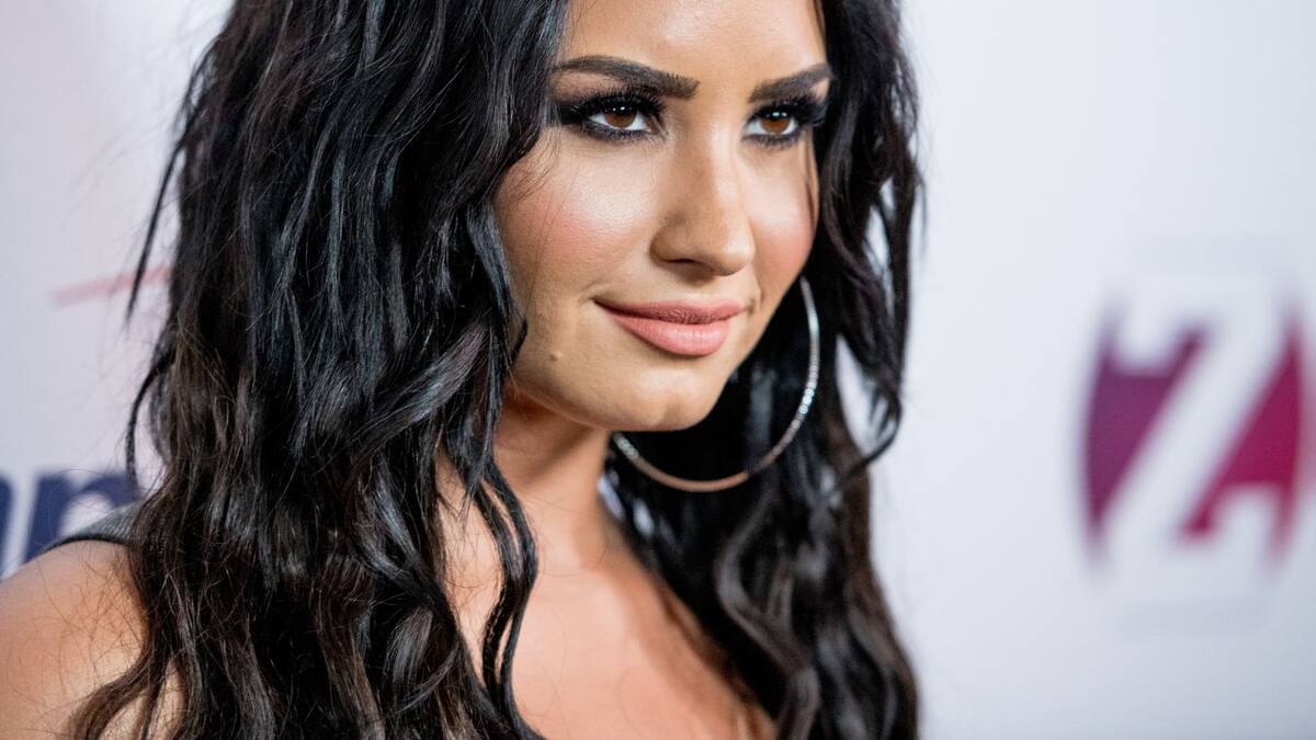 Demi Lovato entra al estudio para grabar su séptimo disco