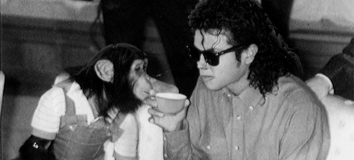 Michael Jackson con Bubbles en Osaka