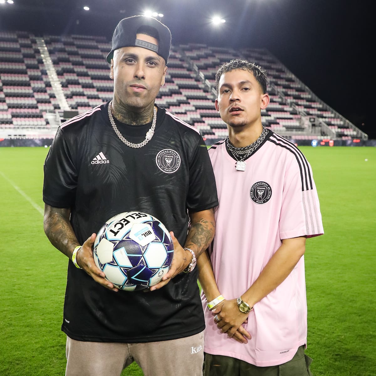 Nicky Jam desvela por qué no tiene química con Tainy: "Es bien difícil trabajar"