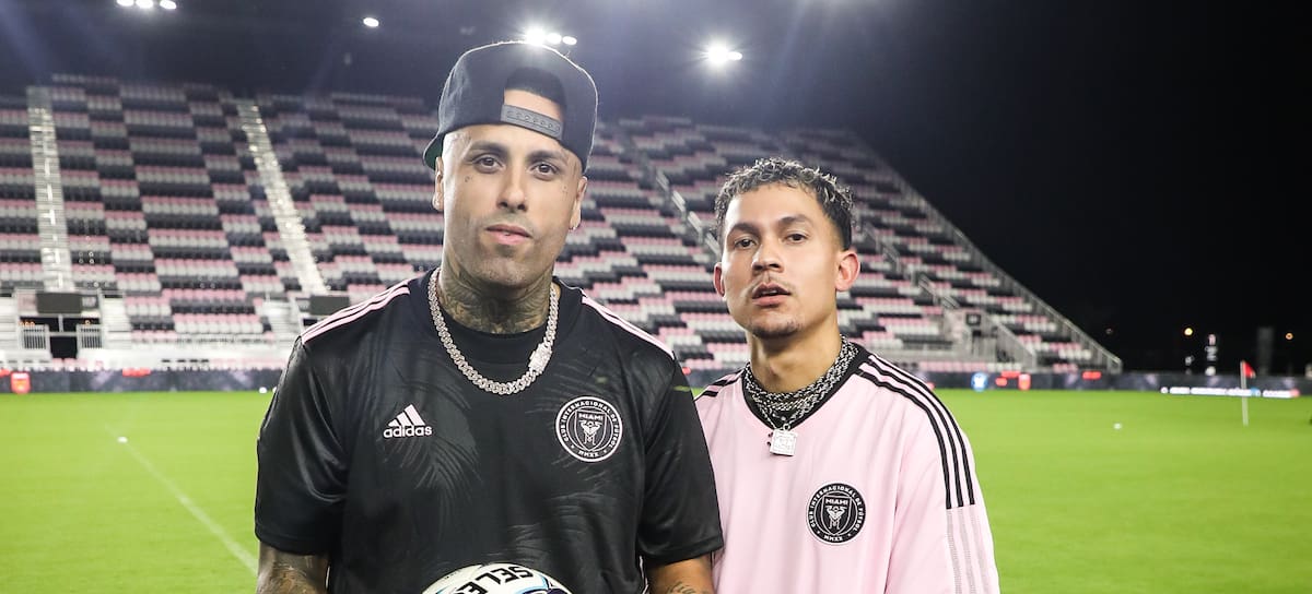 Nicky Jam y Tainy en el estadio del Inter Miami CF