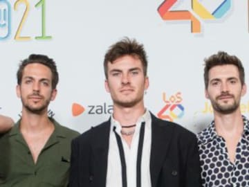 Andrés Ceballos sube una foto de cuando era niño y todos se fijan en su madre: “Está igualita”