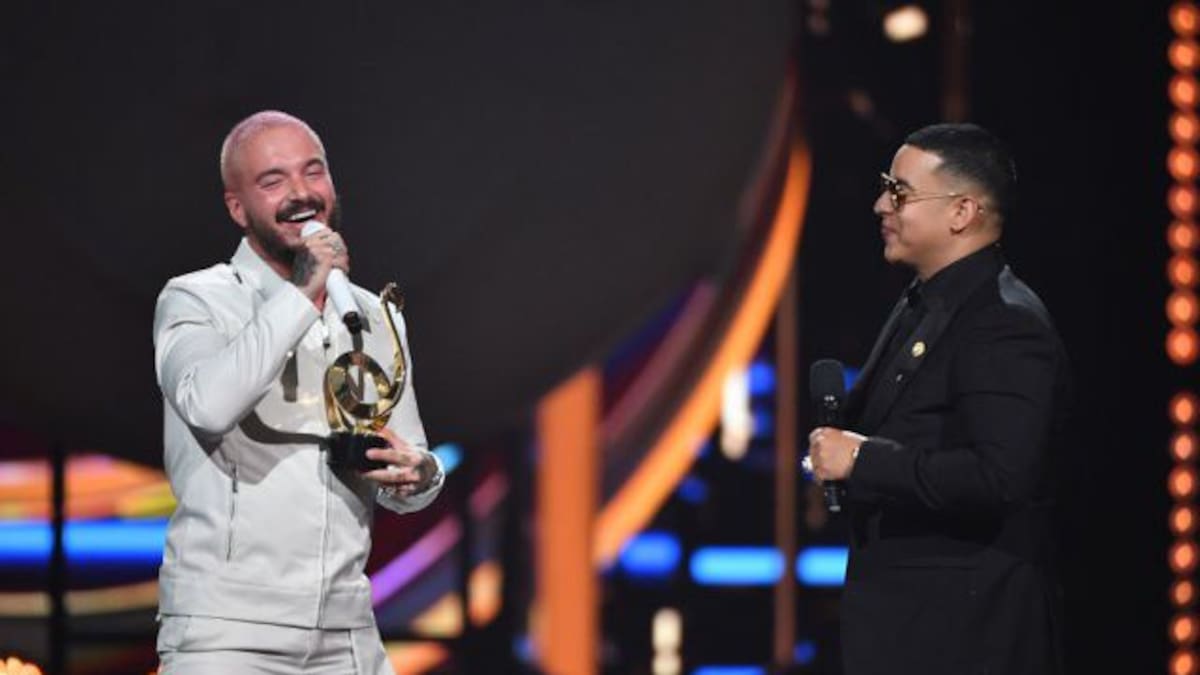 J Balvin recibe homenaje como "Icono Mundial" en Premios Lo Nuestro