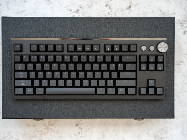 Huntsman V3 Pro Signature Edition