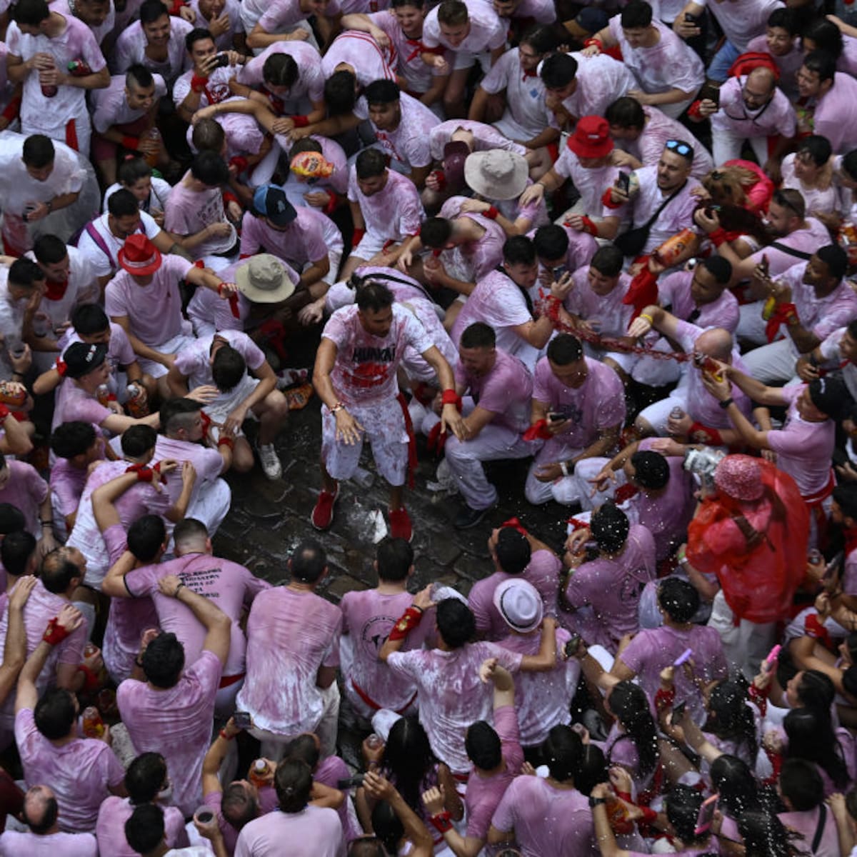 ¿Quién da el chupinazo de los Sanfermines este 2026?