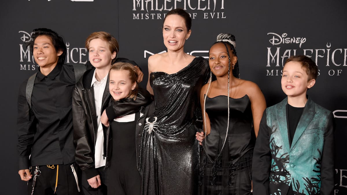 Vivienne, la hija Brad Pitt y Angelina Jolie, también se quita el apellido de su padre