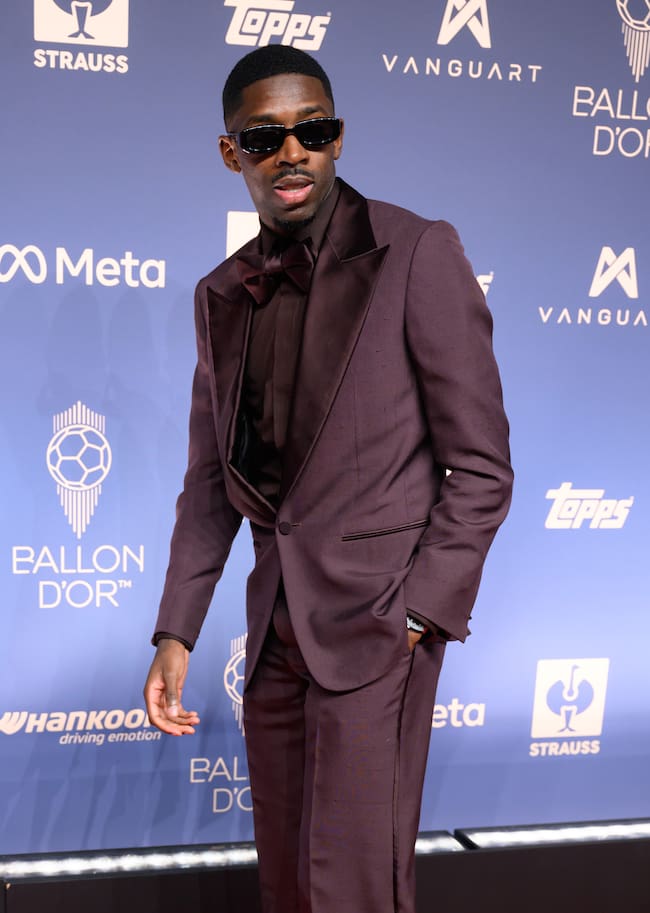 Ousmane Dembélé posa a su llegada a la 70ª edición del Balón de Oro.
