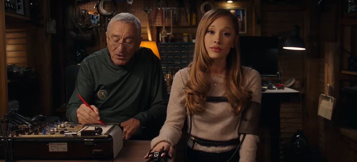 Ariana Grande y Robert De Niro en 'Ahora los suegros son ellos'