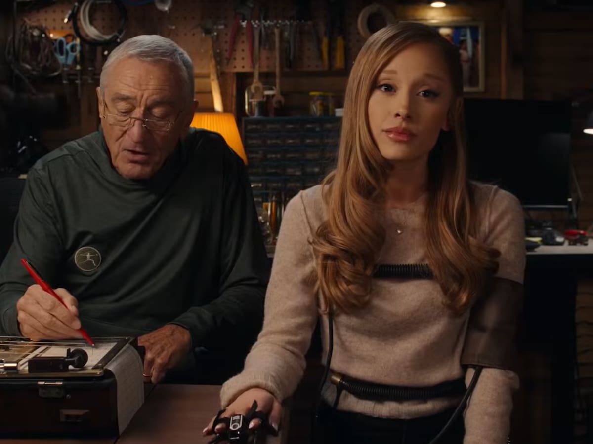 Ariana Grande roba el protagonismo a Ben Stiller y Robert De Niro en 'Ahora los suegros son ellos'