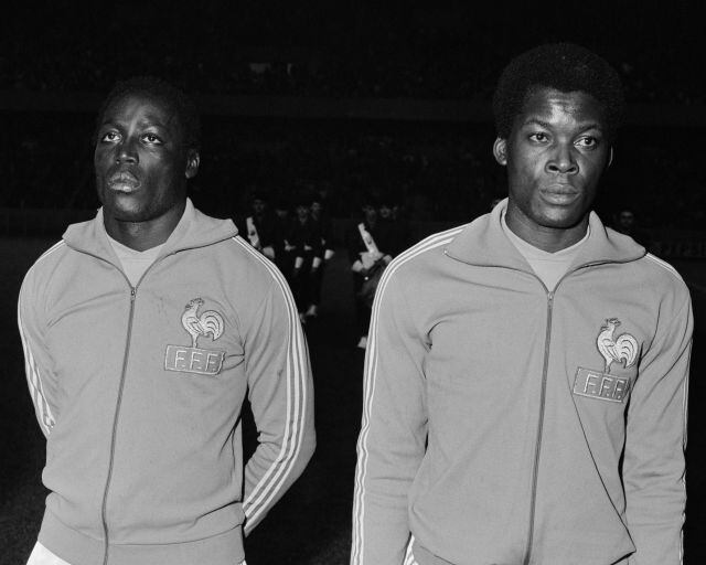 Jean Pierre Adams y Marius Tresor, dos jugadores del PSG en la década de los 80.