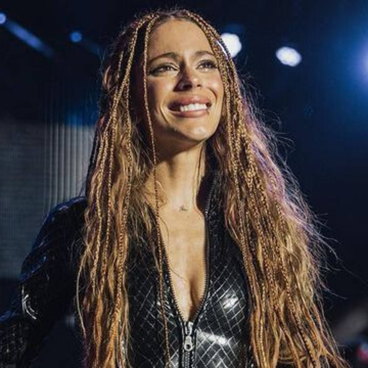 Tini sufrió ataques de pánico previo a concierto en España