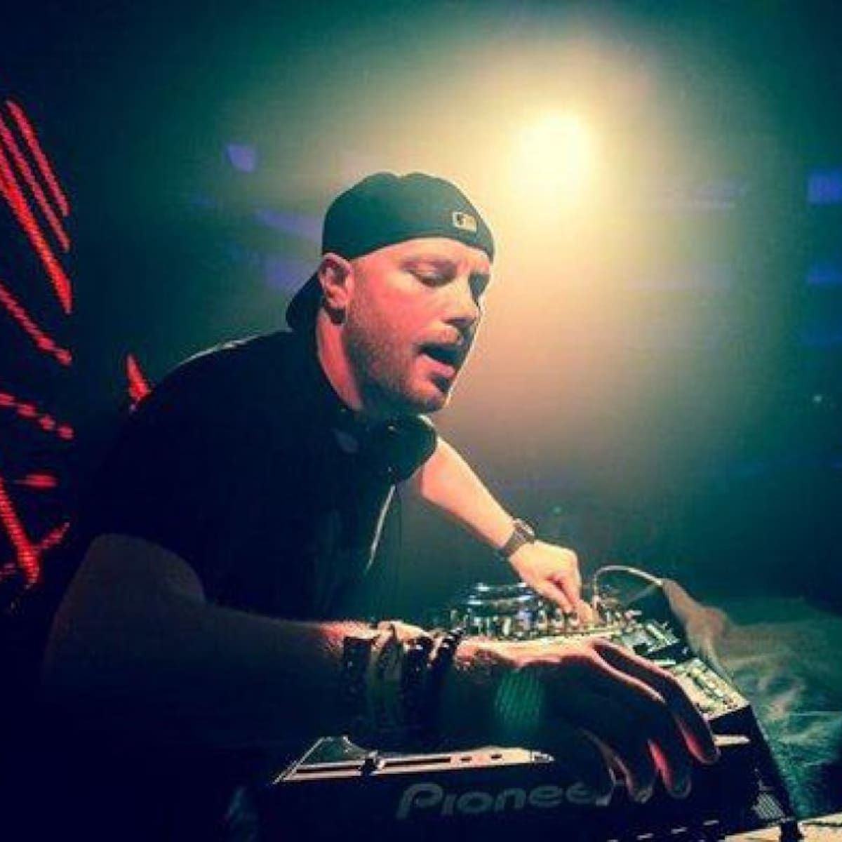 Eric Prydz inaugura una nueva era anunciando varios IDs inéditos para sus sets europeos de 2026