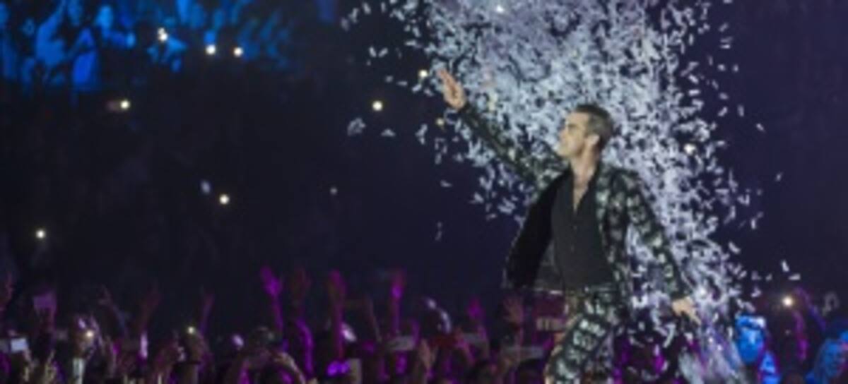 Robbie Williams durante su presentación