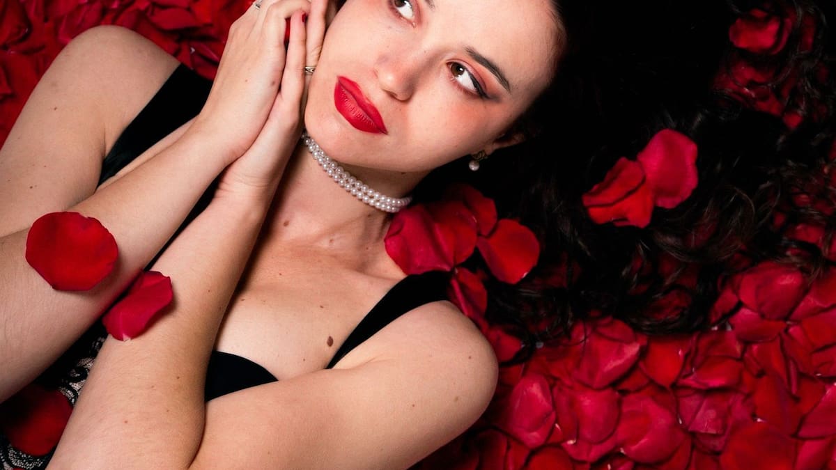 Diana Murr encén l’estiu amb 'Moviment tabú'