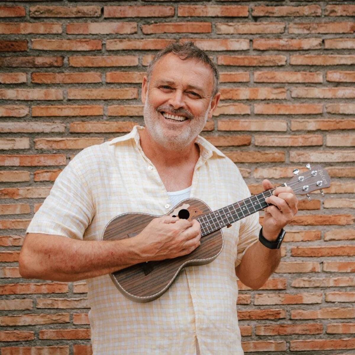 Pablo Carbonell y Mónica Ordóñez, protagonistas de una nueva Clássica Fiesta Ochentera en Badajoz