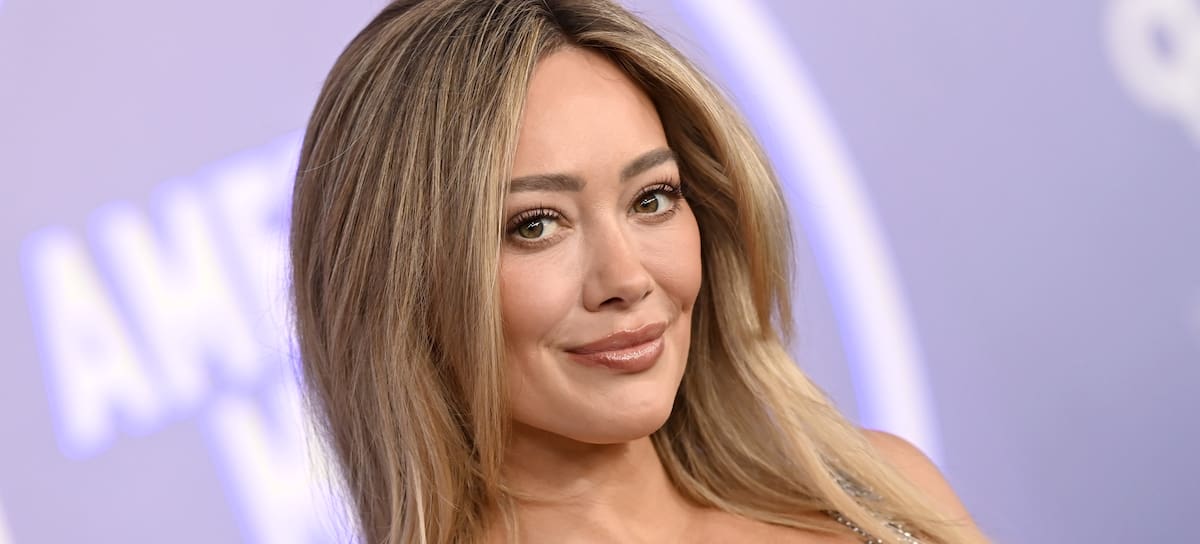 Hilary Duff en los American Music Awards 2026