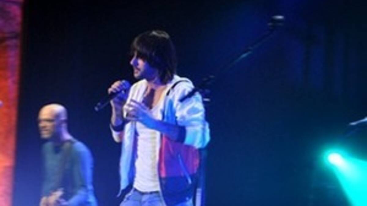 CRONICA CONCIERTO: Melendi se 'desnuda' para Los 40