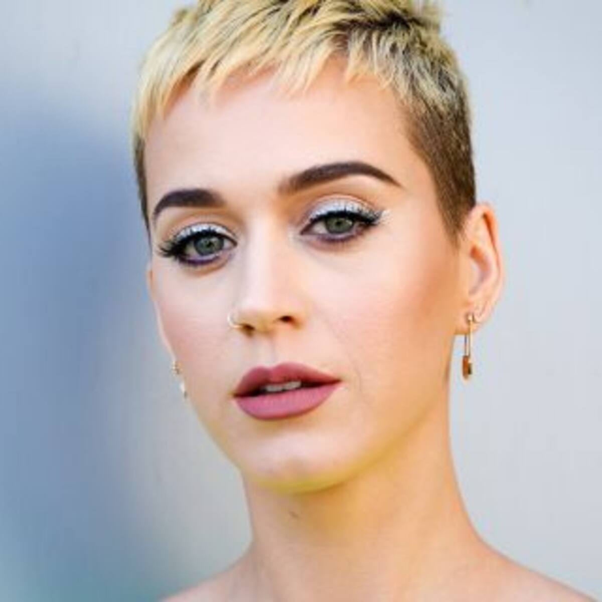¿Cómo hace Katy Perry para que no la reconozcan en la calle?