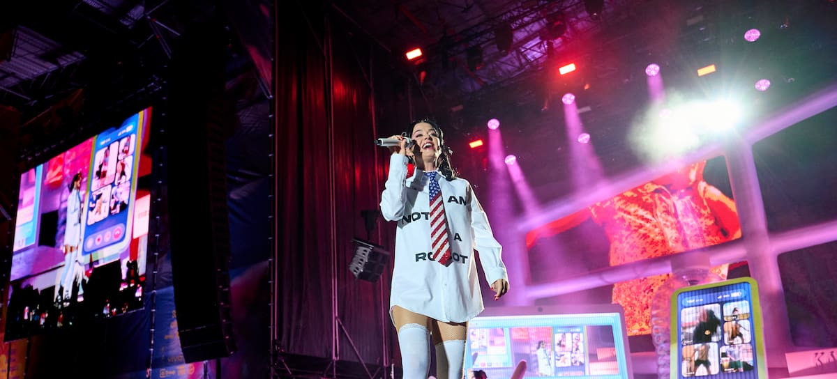 Katy Perry actuando en el festival Río Babel