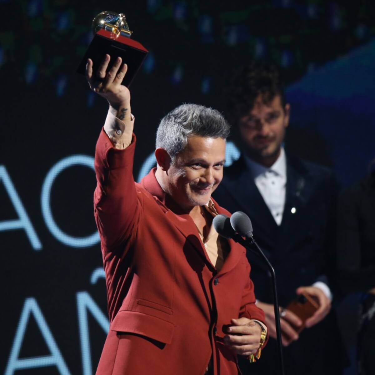 Alejandro Sanz presenta #LAGIRA de #ELDISCO