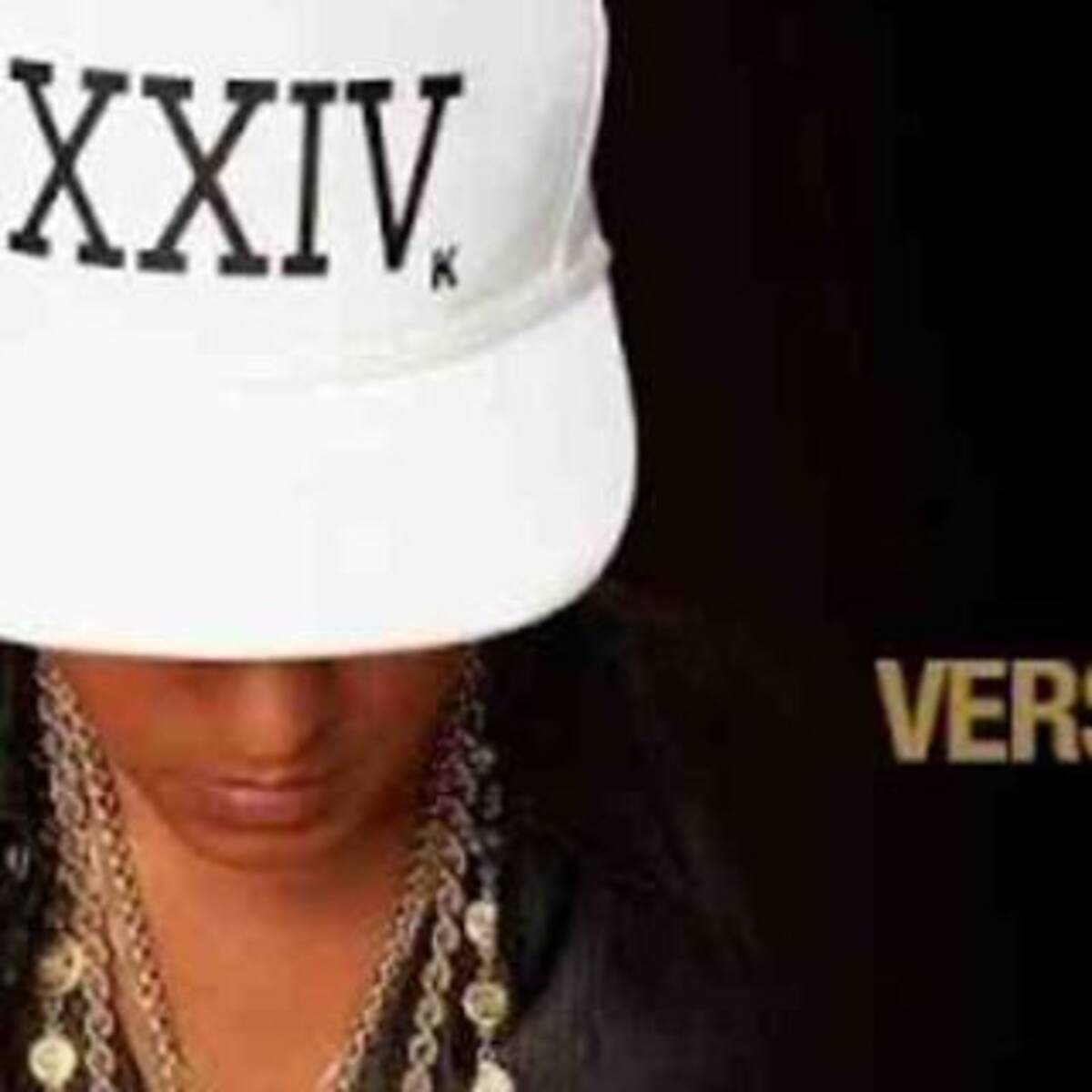 Bruno Mars, muy cerca de Zendaya en el video de “Versace on the floor”