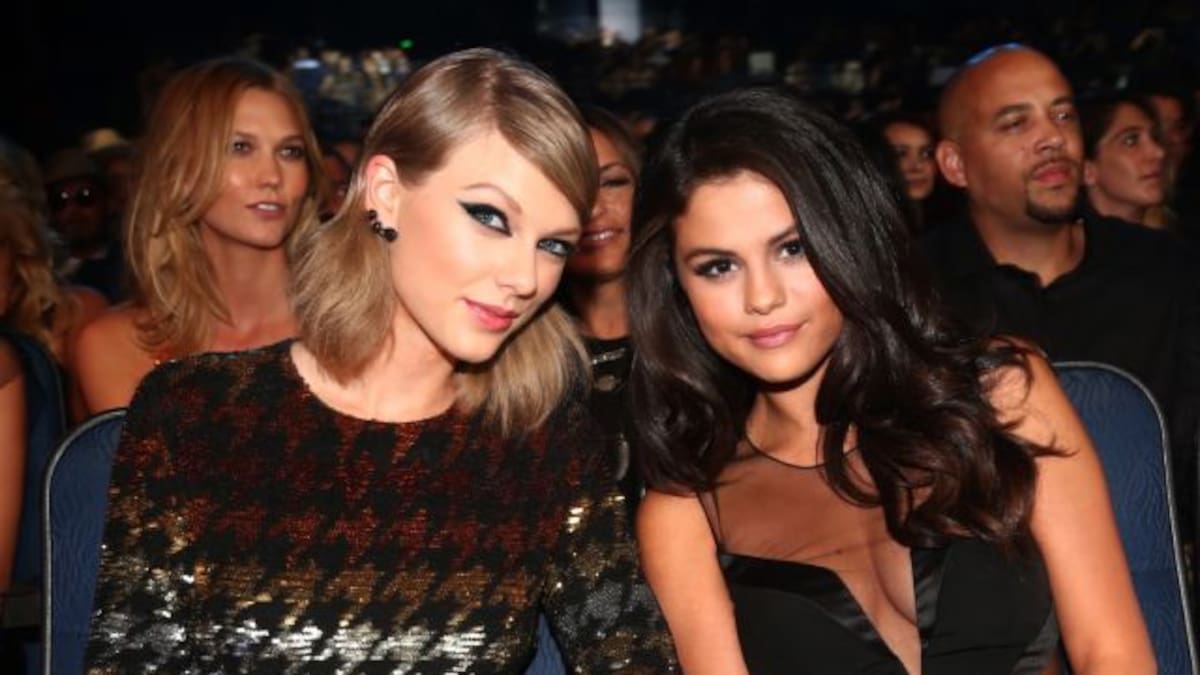 Selena Gómez y Taylor Swift demuestran su estrecha amistad en concierto