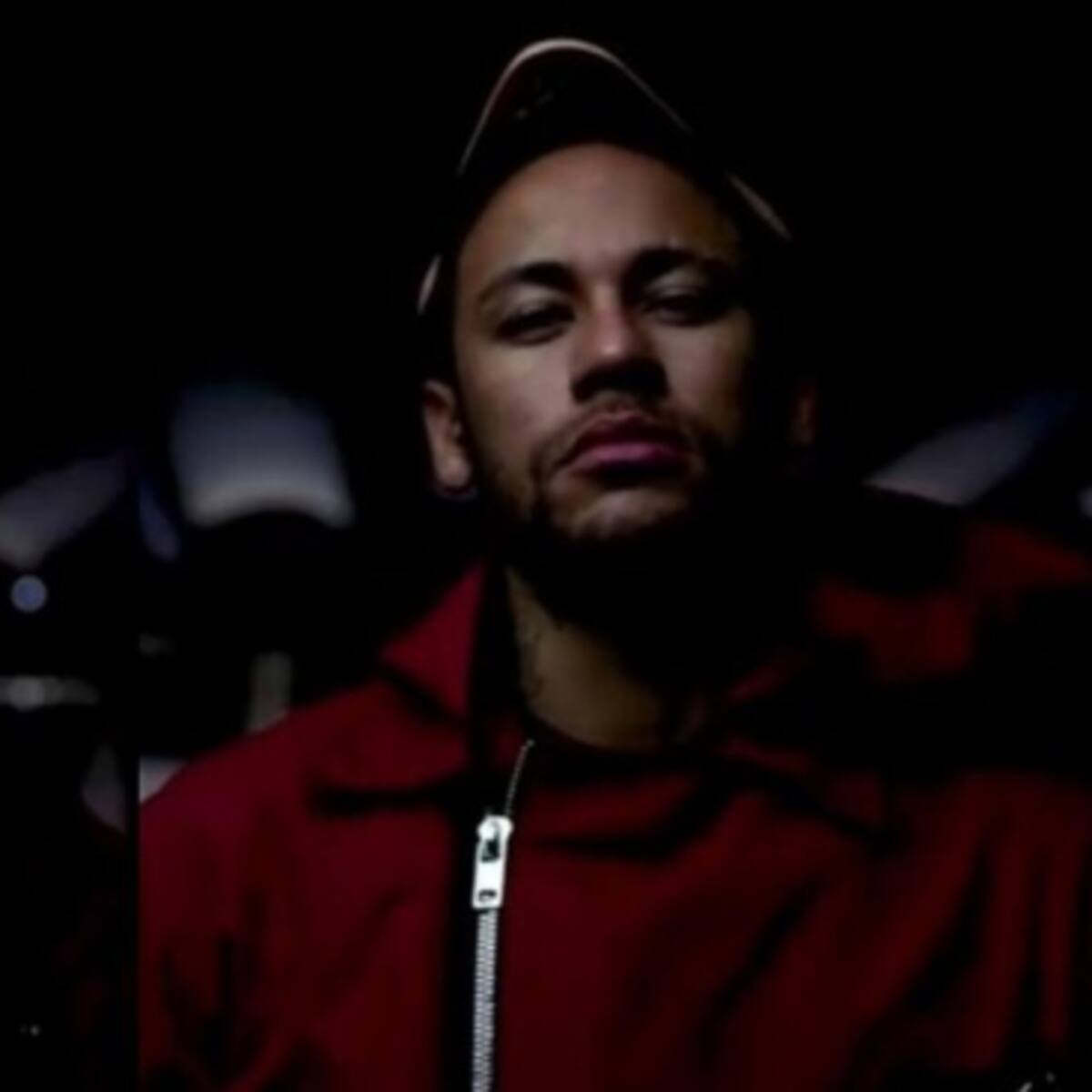 Neymar presume que estará en 'La Casa de Papel'