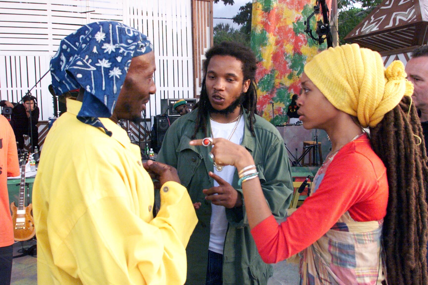 Erykah Badu, Ziggy Marley y Jimmy Cliff durante el concierto 'One Love', el tributo a Bob Marley en la playa de Oracabessa, Jamaica en 1999.