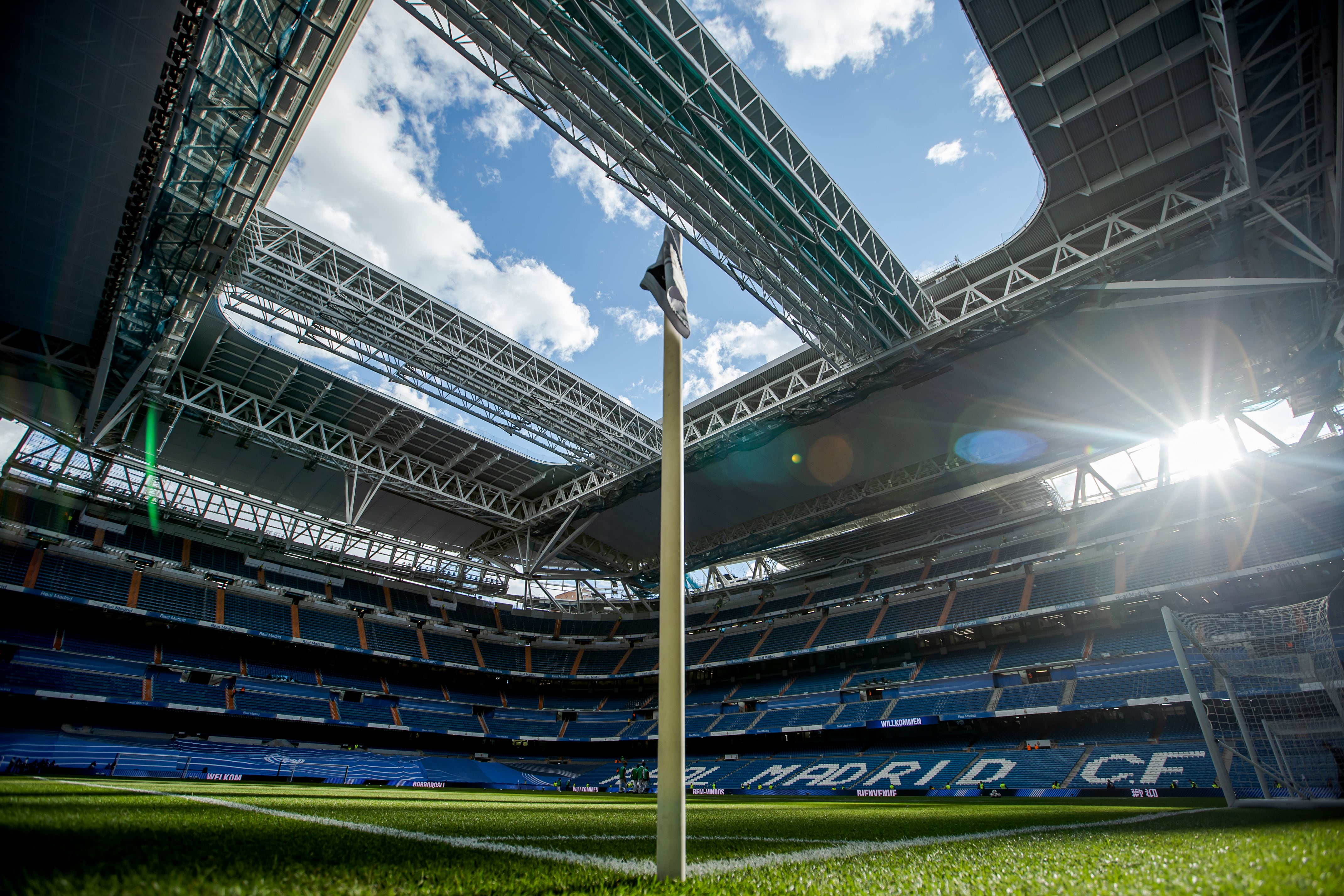 MADRID, SPAIN - MAY 13: The new roof at the Bernabeu stadium of Real Madrid at the Estadio Santiago Bernabeu on May 13, 2023 in Madrid Spain (Photo by Soccrates/Getty Images)