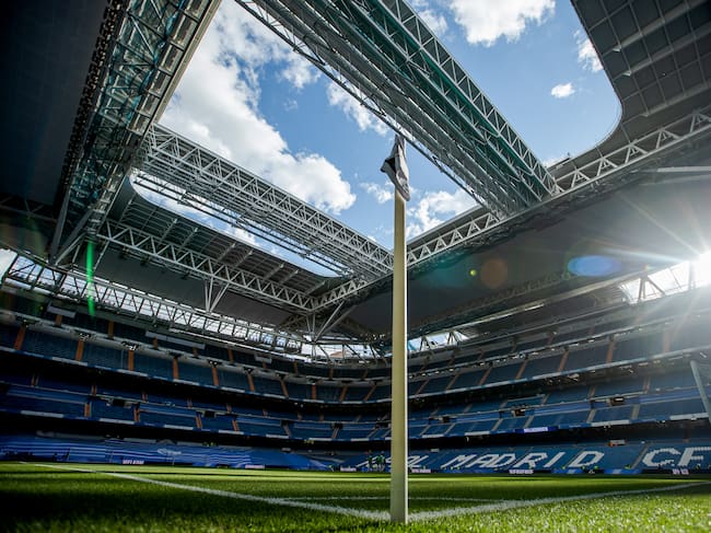 MADRID, SPAIN - MAY 13: The new roof at the Bernabeu stadium of Real Madrid at the Estadio Santiago Bernabeu on May 13, 2023 in Madrid Spain (Photo by Soccrates/Getty Images)