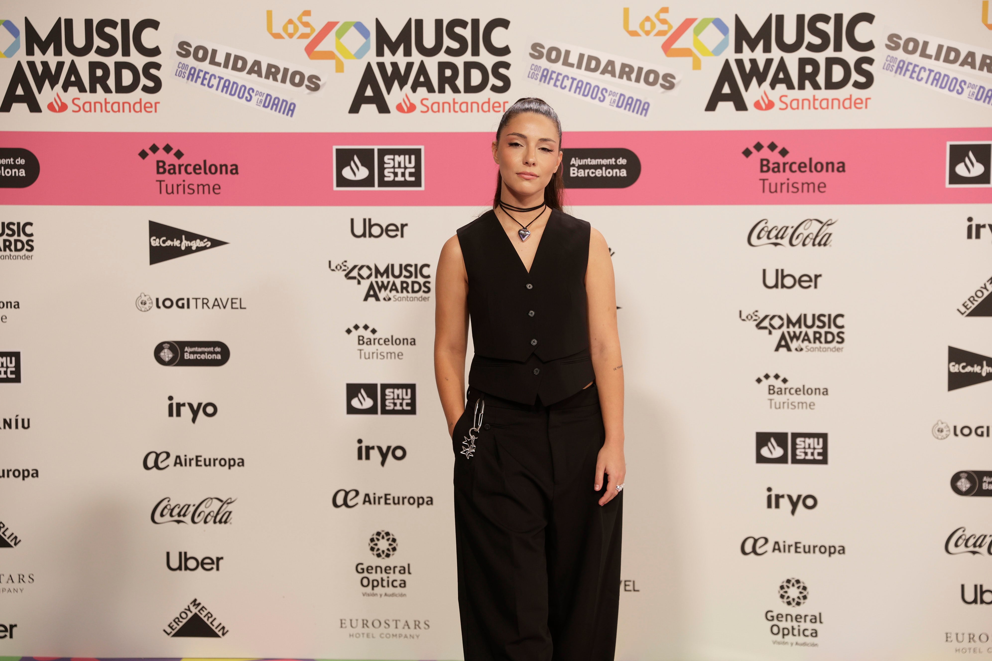 Elena Farga, como muchos otros artistas, ha asistido a LOS40 Music Awards Santander para unirse por una gran causa solidaria en nombre de la música. Sin duda, una disciplina artística que en estos instantes es una herramienta muy potente capaz de cambiar el mundo, no importa cuan grande o pequeña sea la acción.