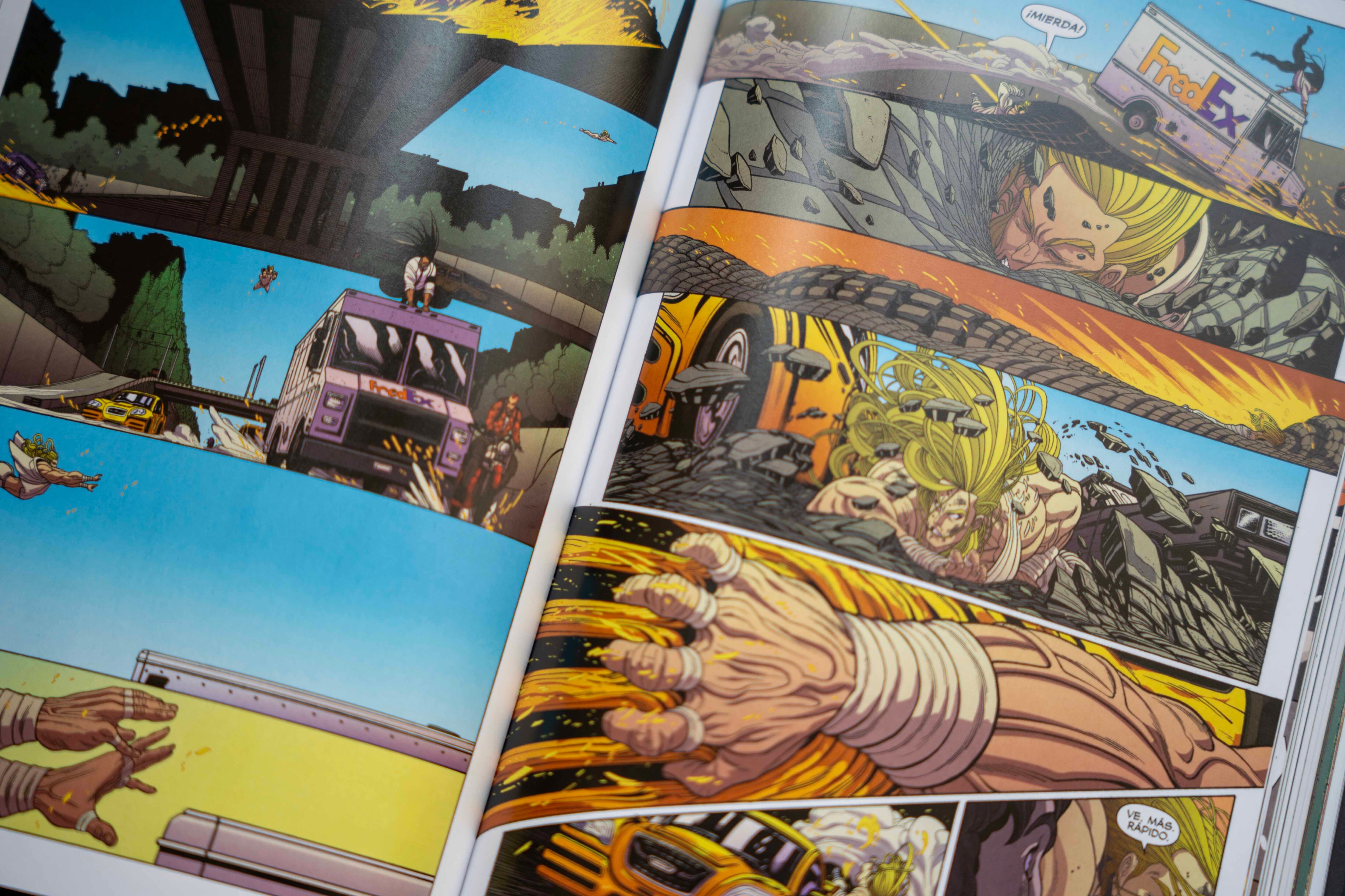 Luther Strode / Editorial Moztros