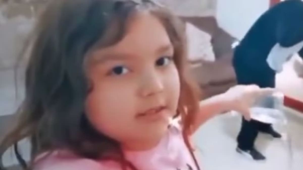 Mirá dónde nació la frase "Qué linda te ves trapeando Esperancita"