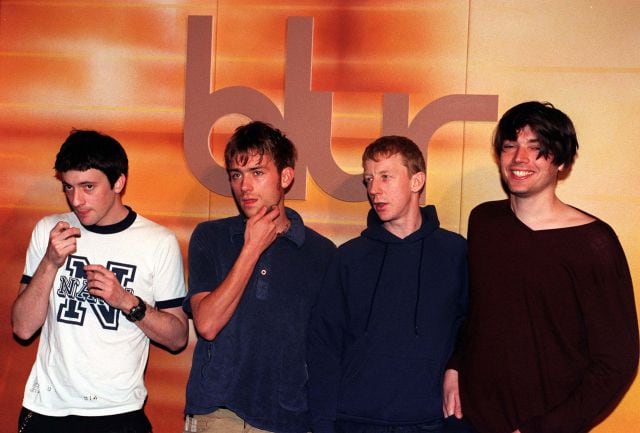 Los integrantes de Blur: Graham Coxon, Damon Albarn, Dave Rowntree y Alex James en el Cafe Royal en Londres.