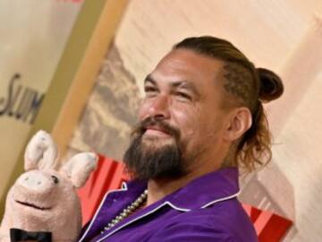 Jason Momoa presenta una prenda de ropa sin nada debajo y la reacción es unánime: “No puedo dejar de verlo”