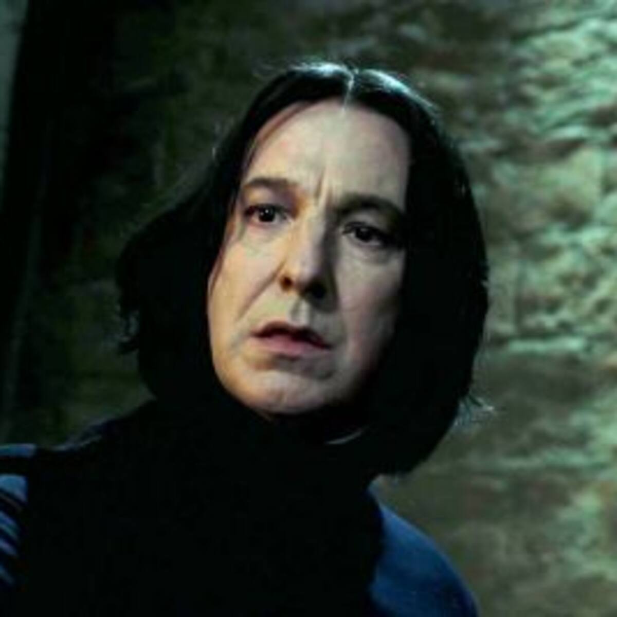 Howgarts alza su varita para darle el último adiós a Severus Snape