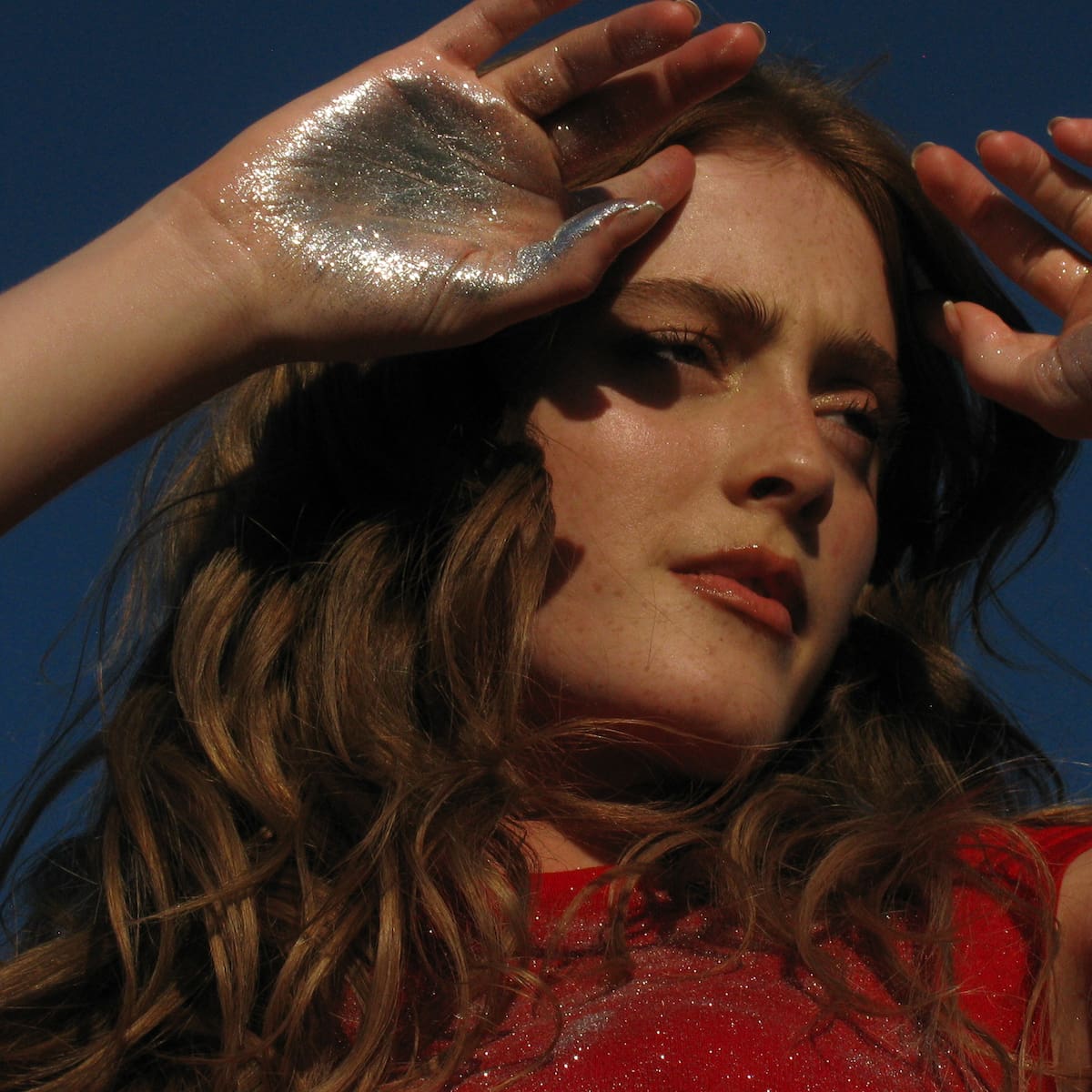Olivia Bay anuncia su primer EP, 'El amor no está de moda': "Tengo vértigo, pero me gusta esa adrenalina"