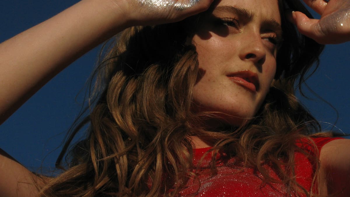 Olivia Bay anuncia su primer EP, 'El amor no está de moda': "Tengo vértigo, pero me gusta esa adrenalina"