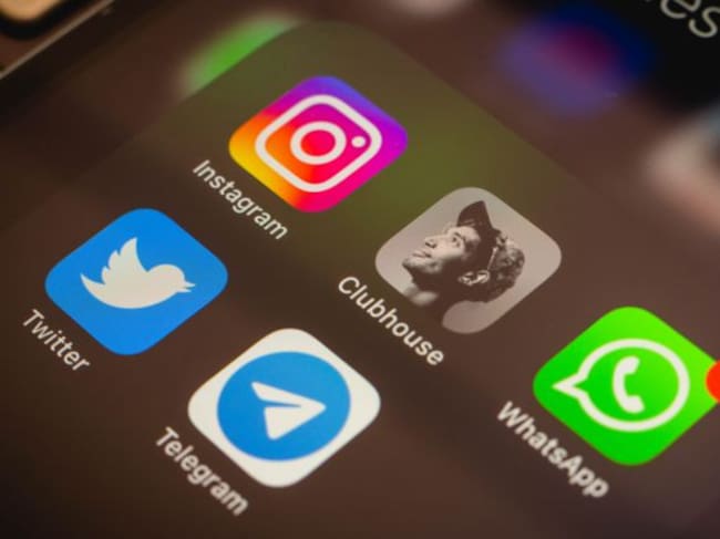 Como desactivar la descaga automática en WhatsApp.
