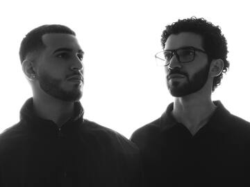 Yorghaki y Alleh, los intérpretes del exitoso 'capaz (merenguetón)', lanzan su primer disco por Navidad