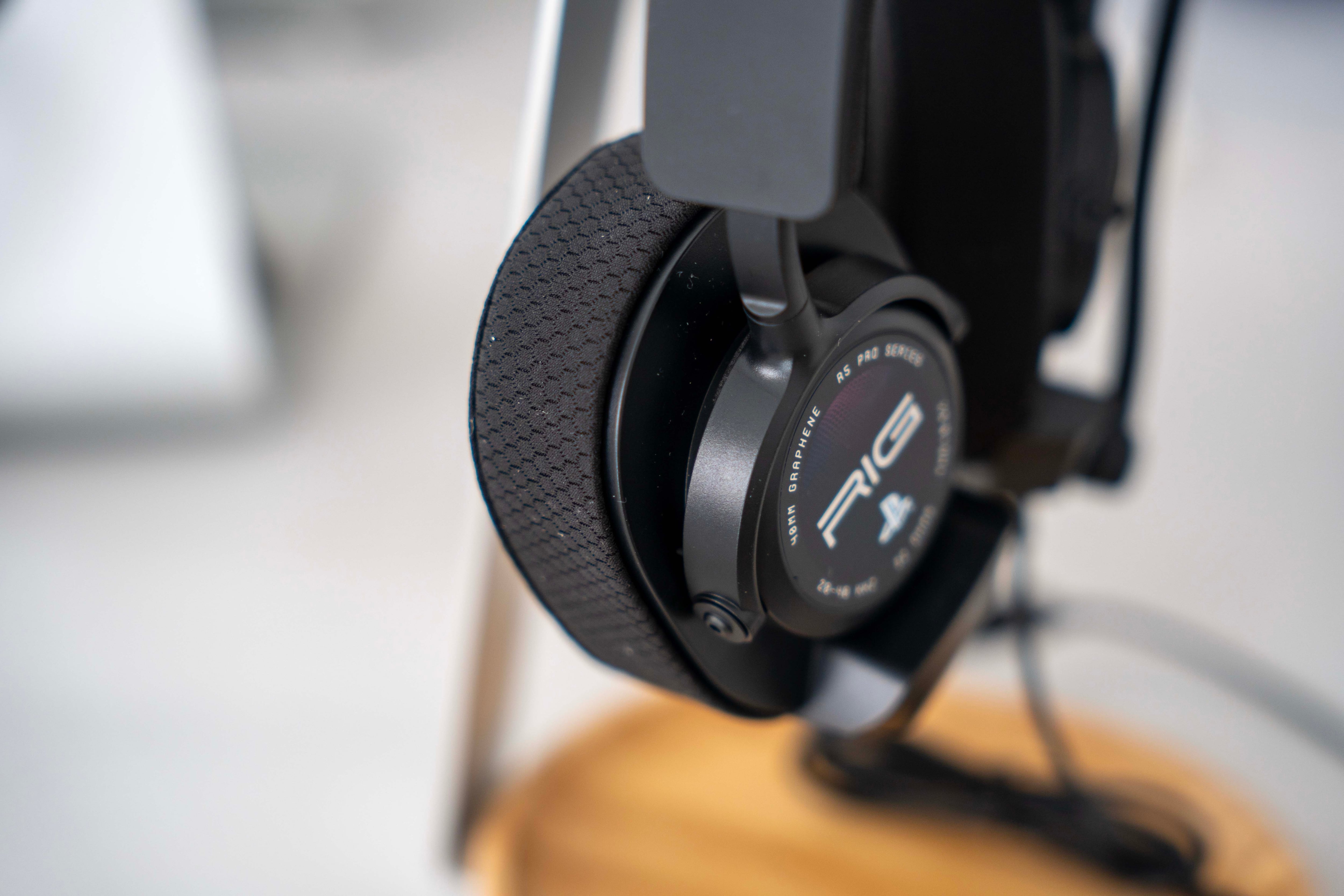 Nacon RIG R5 Pro HS: Audio de calidad con cable a precio de auricular mediocre.